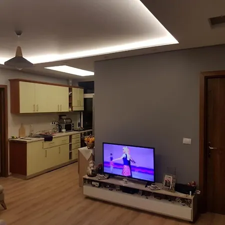 B44 Apartment *